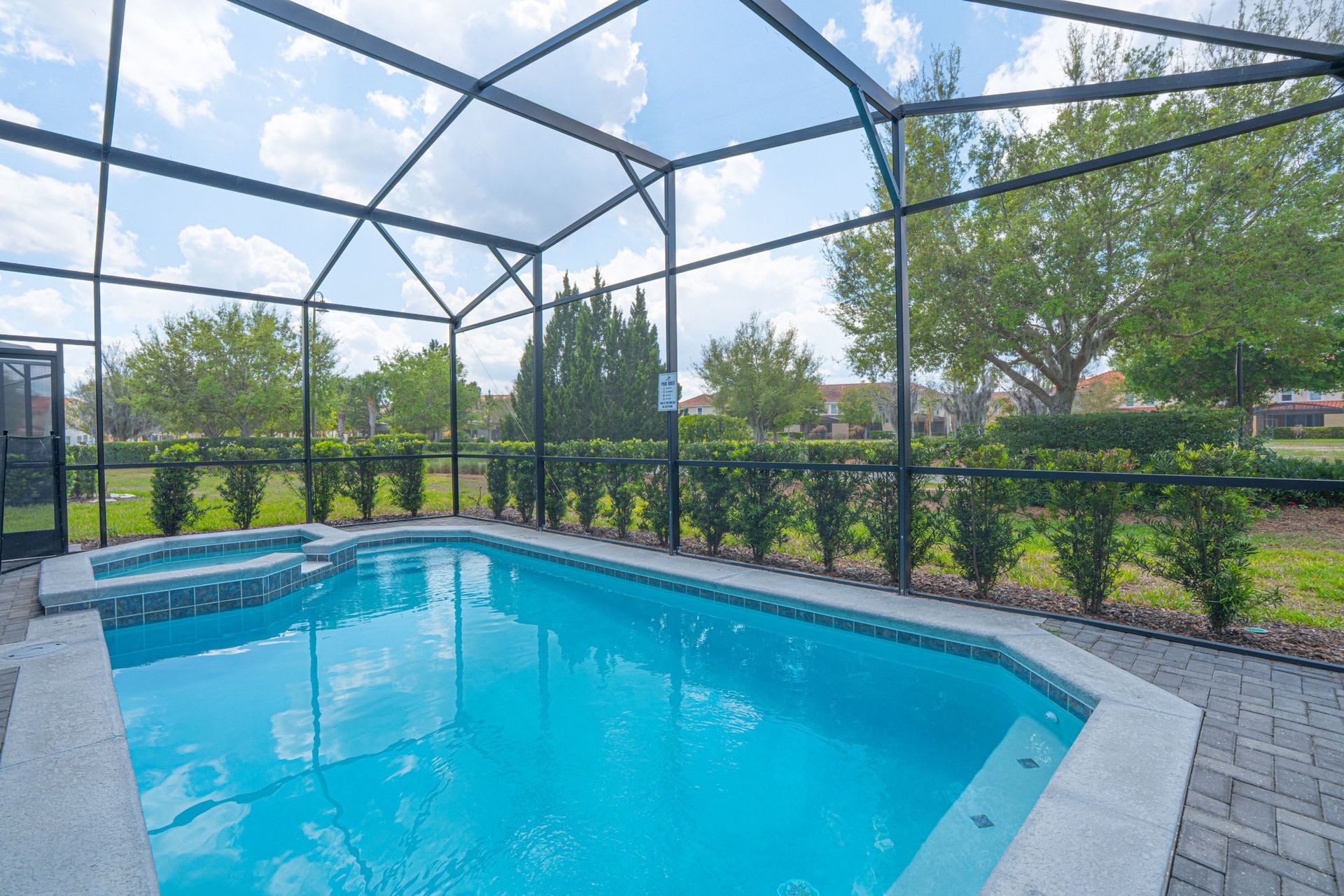 7303OL Solterra New | Photo 44