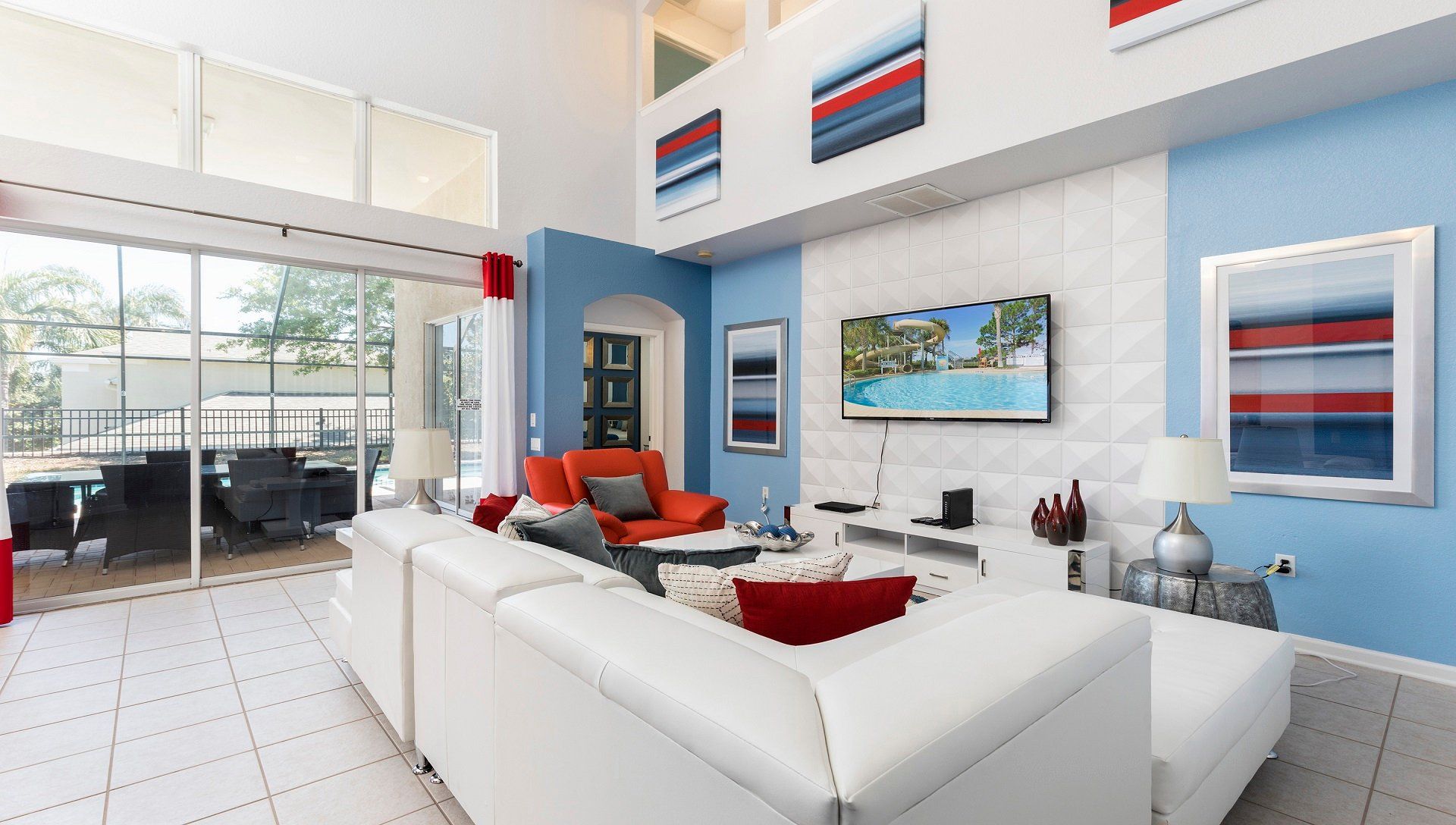 Spacious living room area with cozy sofa, perfect for family reunion