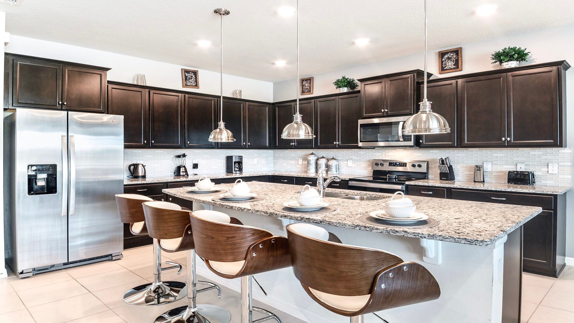 Plenty of space in the kitchen for cooking.