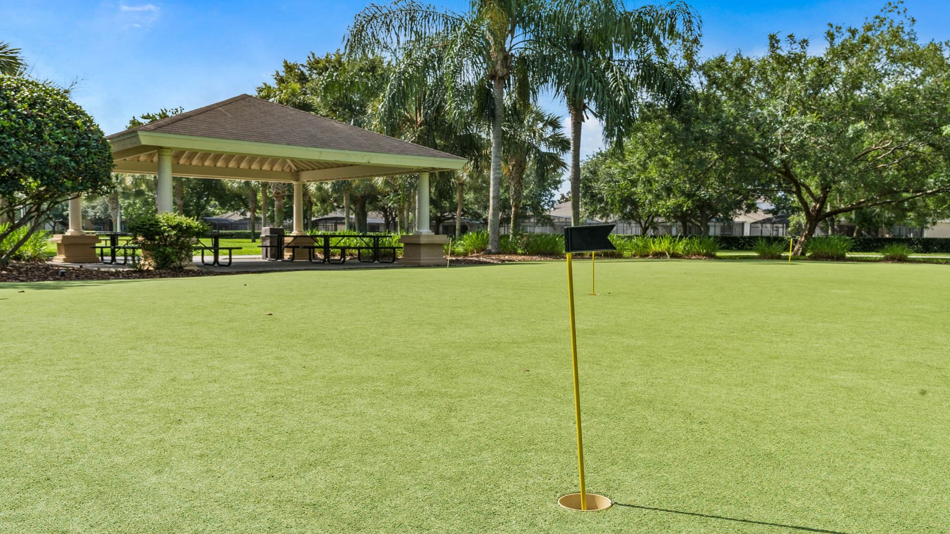 Putt your way to fun! Enjoy the resort's leisurely round of golf on our pristine putting green.
