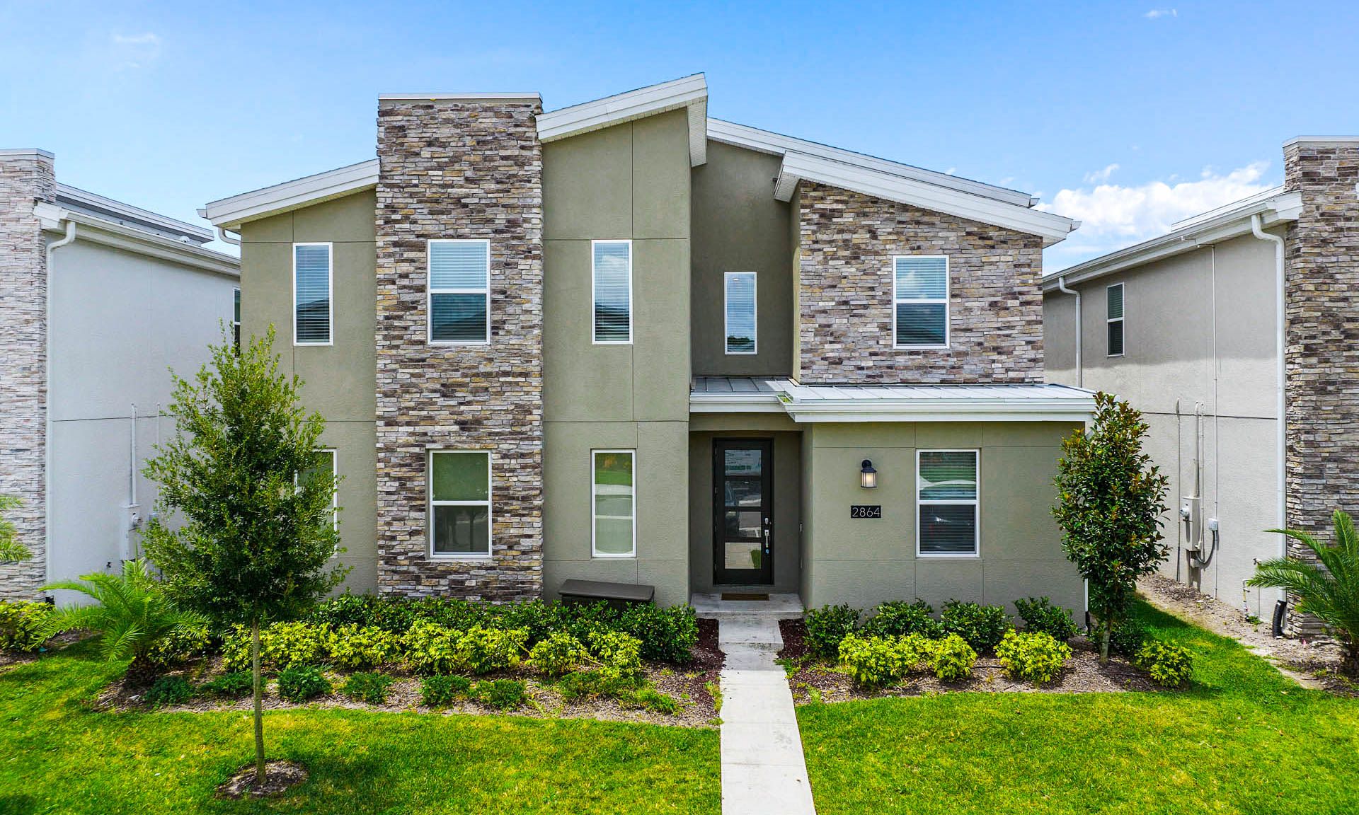 Modern Exterior: Sleek and contemporary.