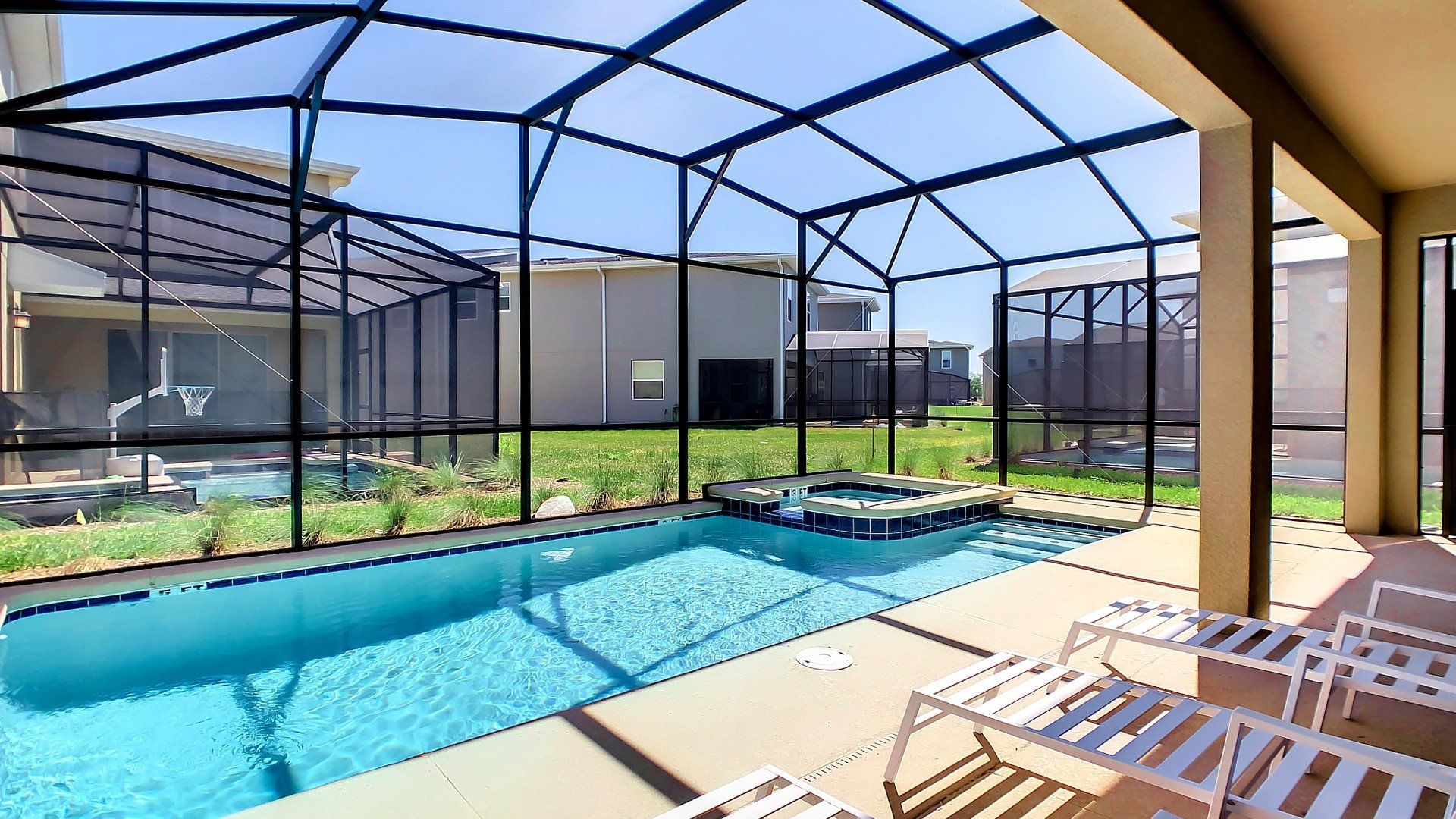 Dive into relaxation! Luxurious private pool and spa to unwind after a day of exploring.