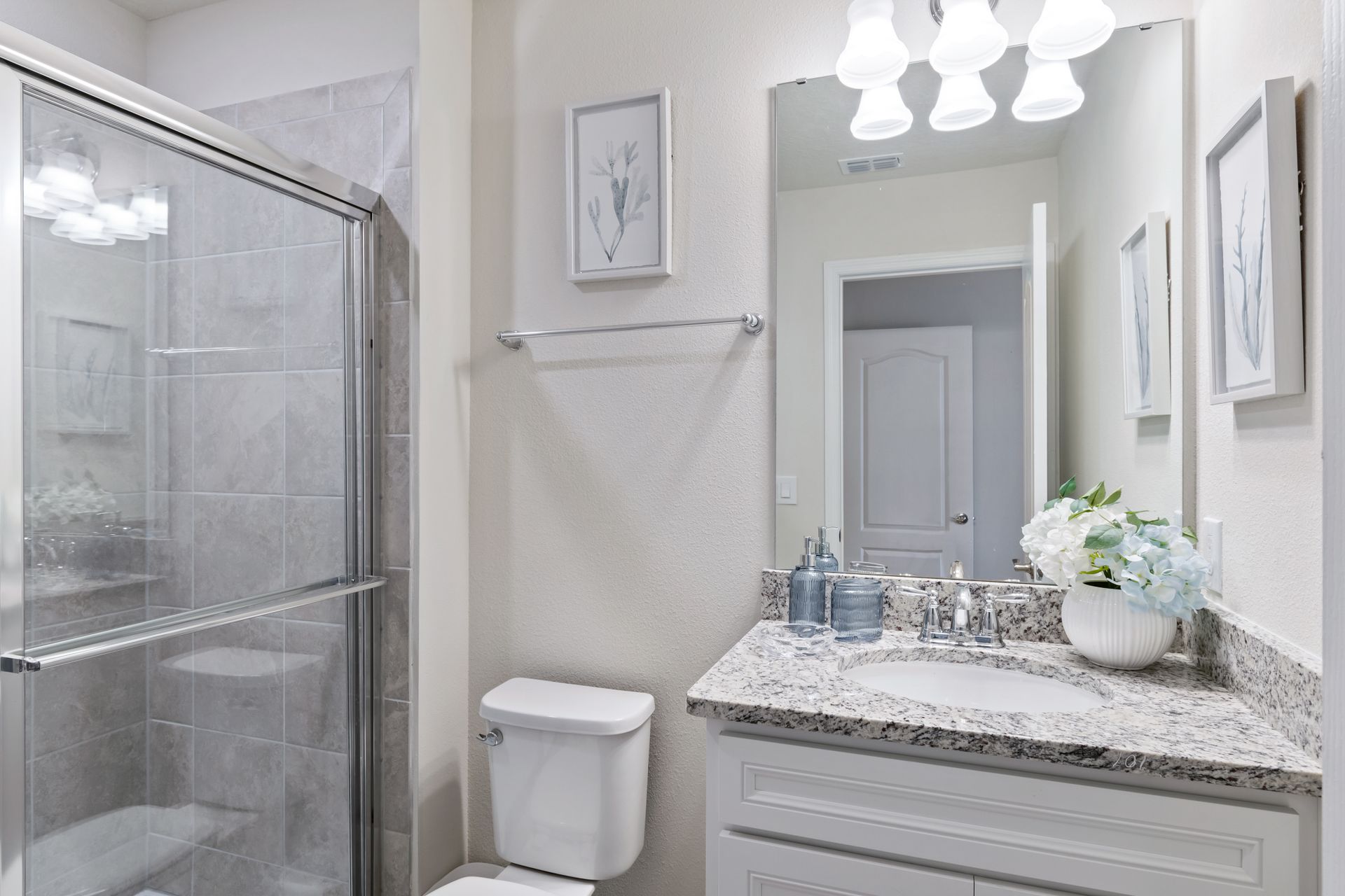 Fully equipped and spotlessly clean bathroom, ensuring a complete and refreshing experience for your convenience and comfort