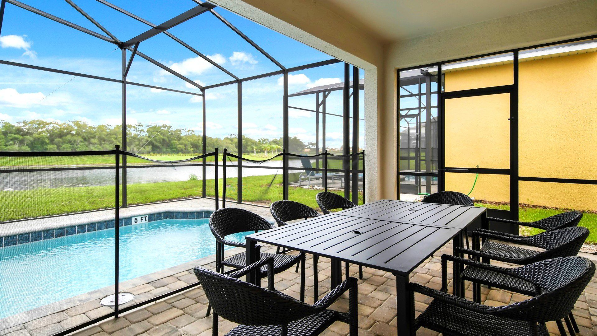 Enjoy alfresco dining out on the covered lanai
