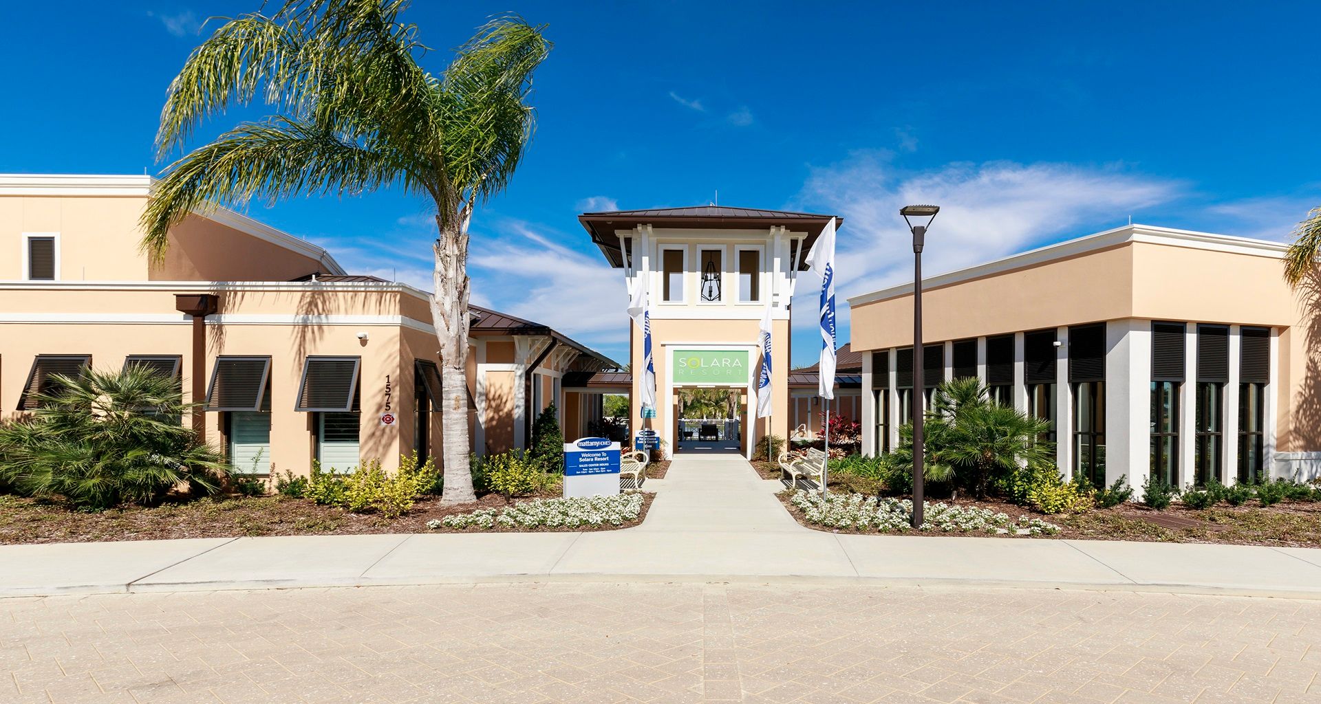 Charming market & coffee shop – your cozy retreat at Solara!