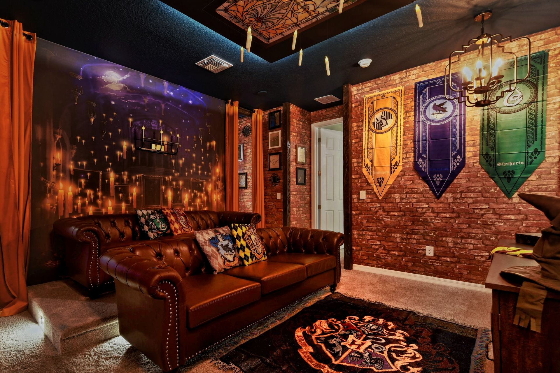 Enchanting Harry Potter Room: House Banners, Cozy Magic & Charm!