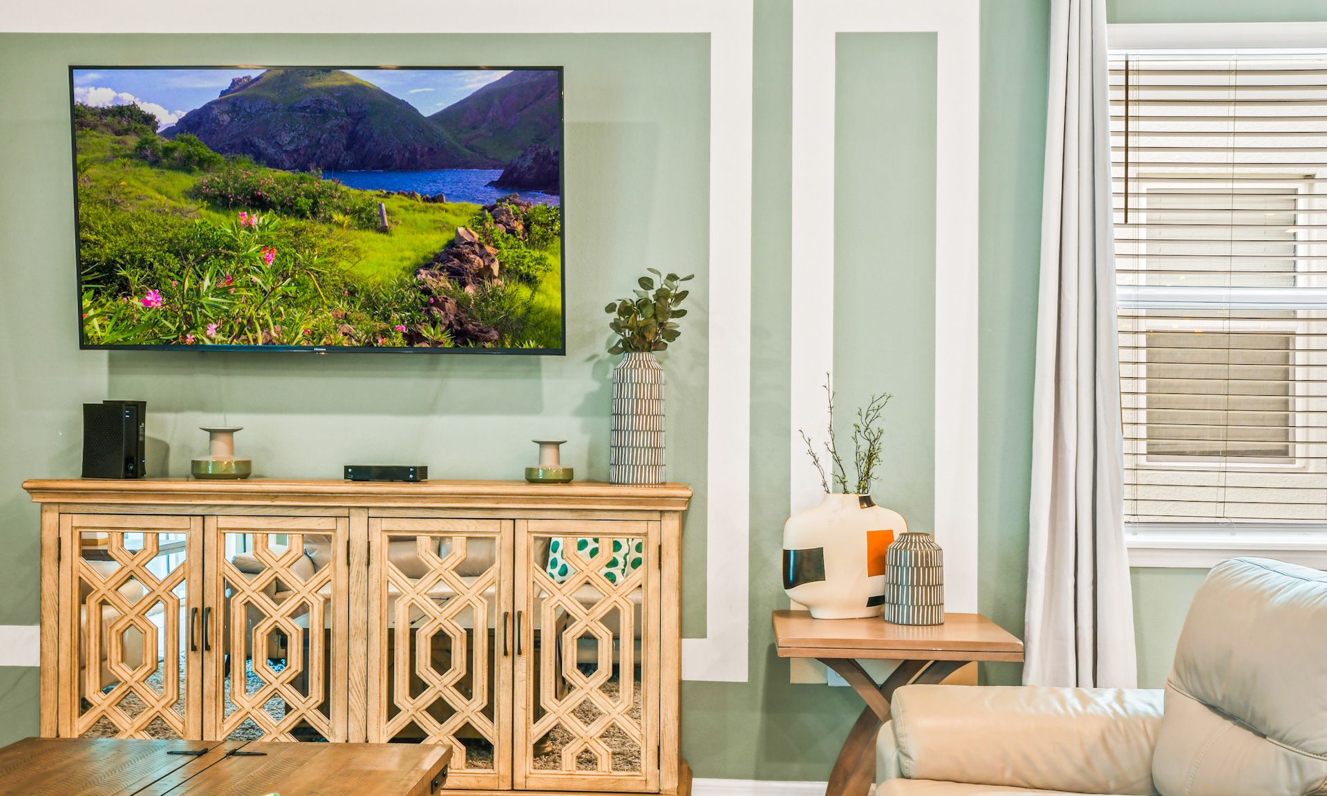 Big screen chills! Movie night awaits on this comfy couch.