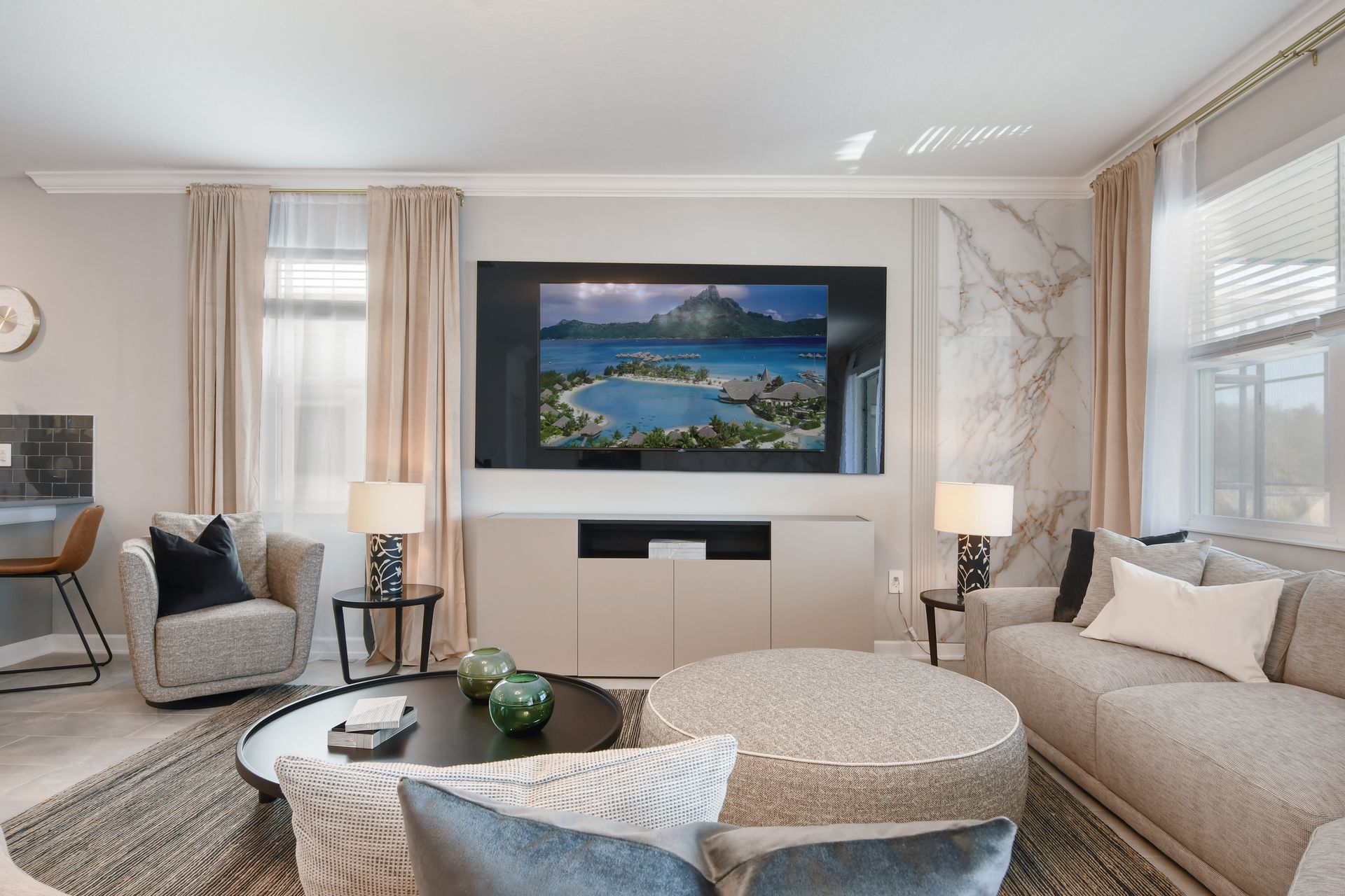 Relax in style with this modern living room—plush seating and luxe finishes!