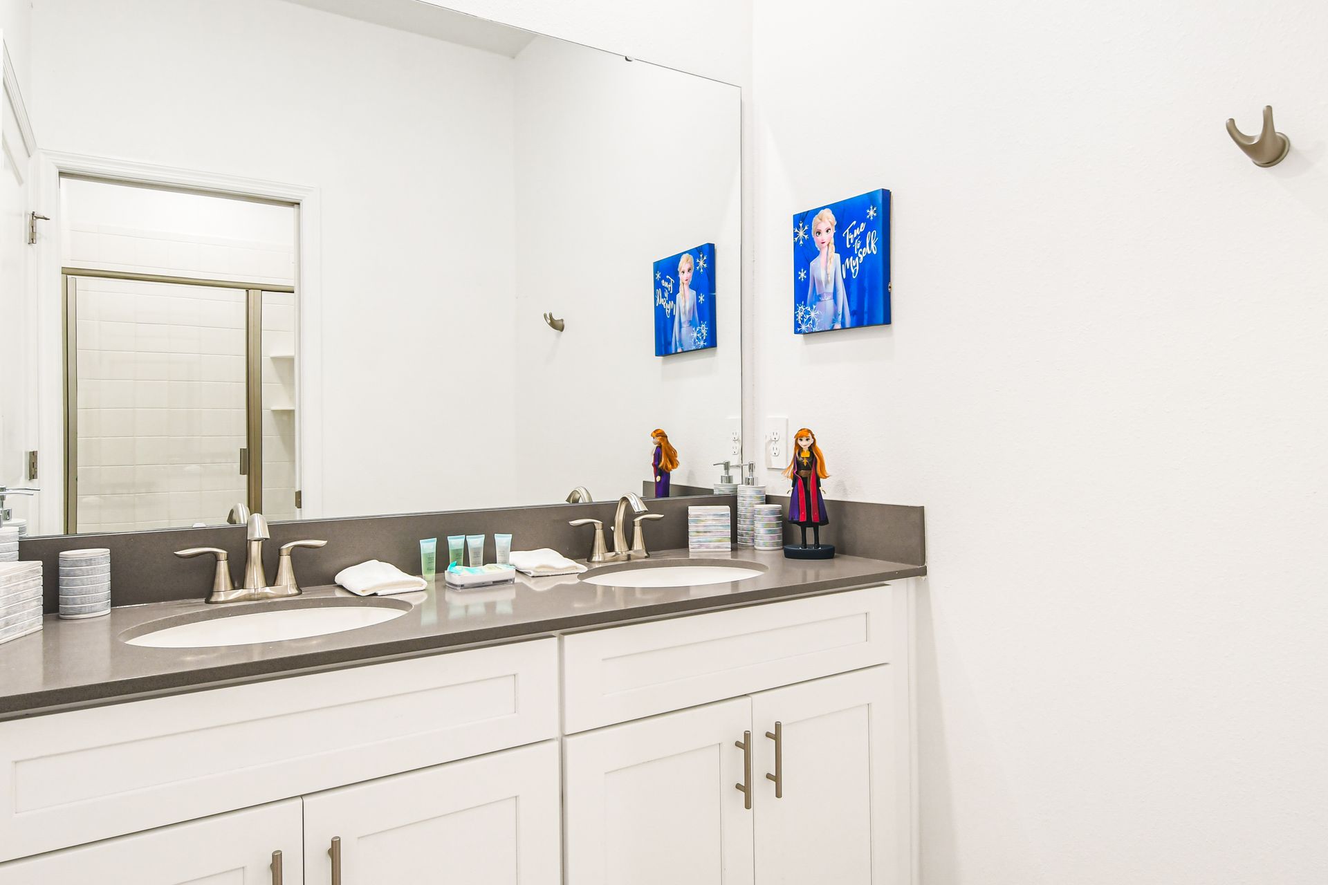 Refresh and rejuvenate in our modern bathroom, offering you a spa-like experience during your stay.