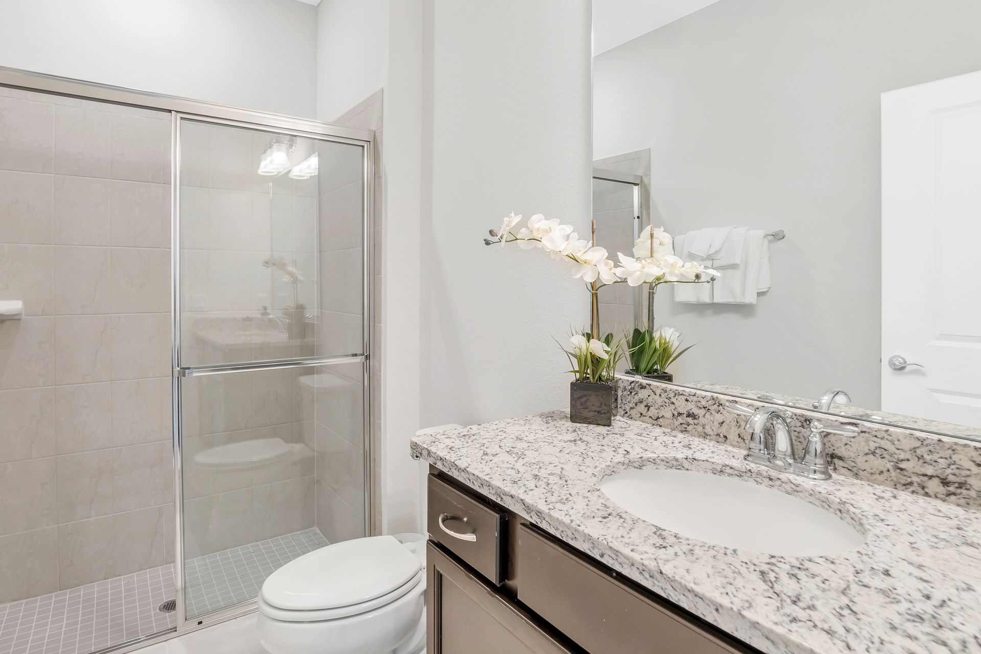 Refresh and rejuvenate in our modern bathroom, offering you a spa-like experience during your stay.