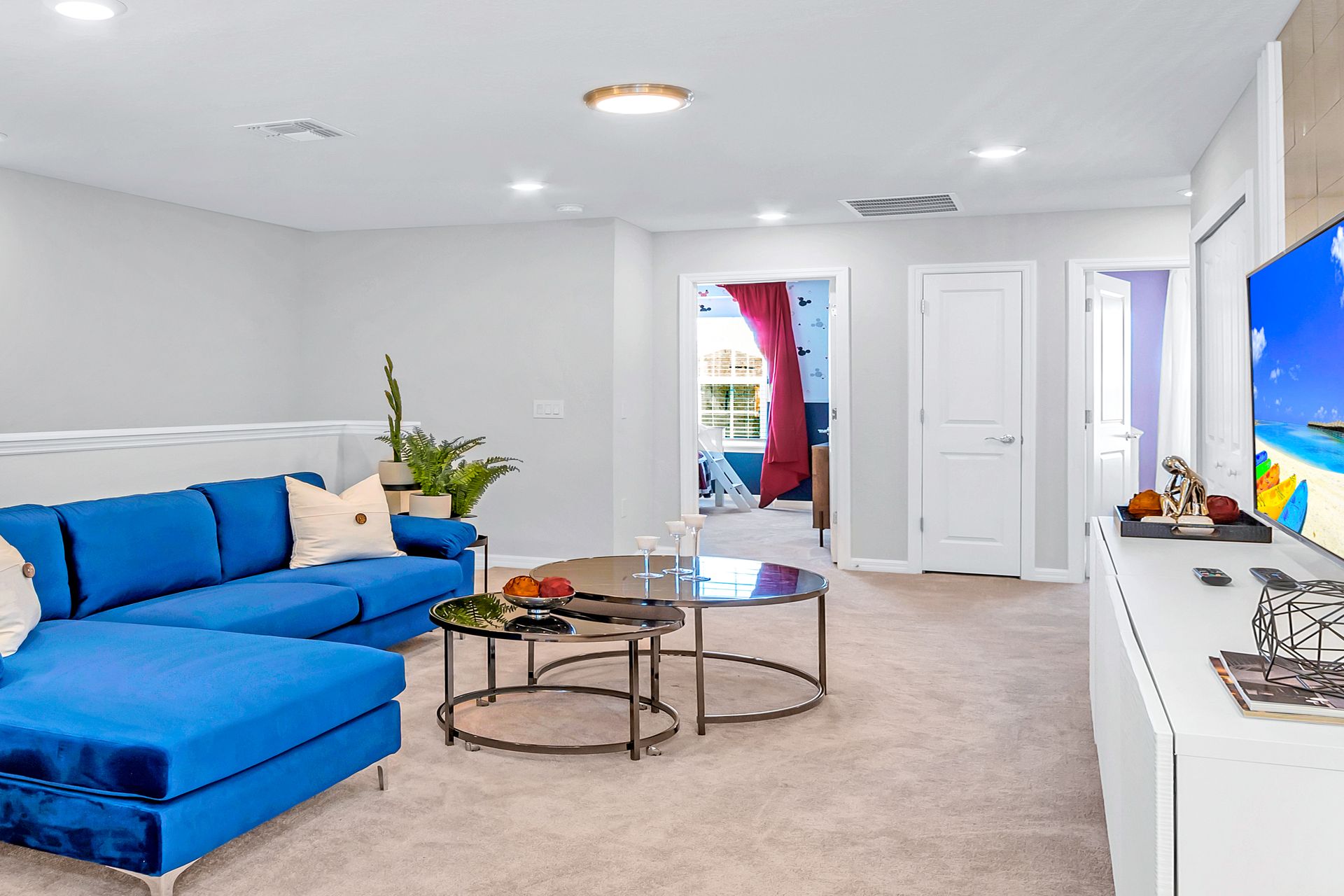 Make yourself at home in our comfortable living room, perfect for lounging and enjoying leisurely moments.