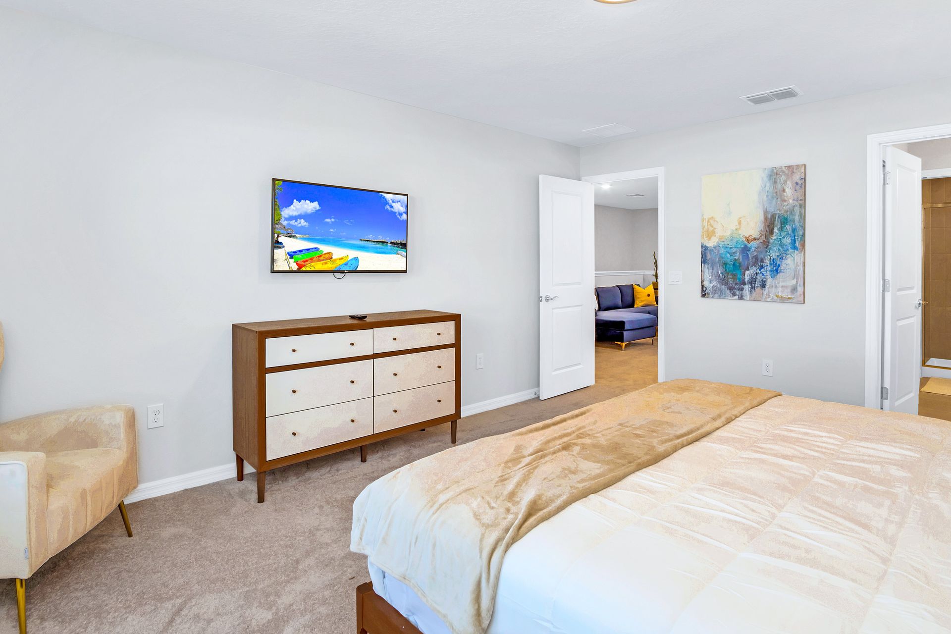 Relax and rejuvenate in our inviting bedroom, providing you with a comfortable retreat after a day of adventure.