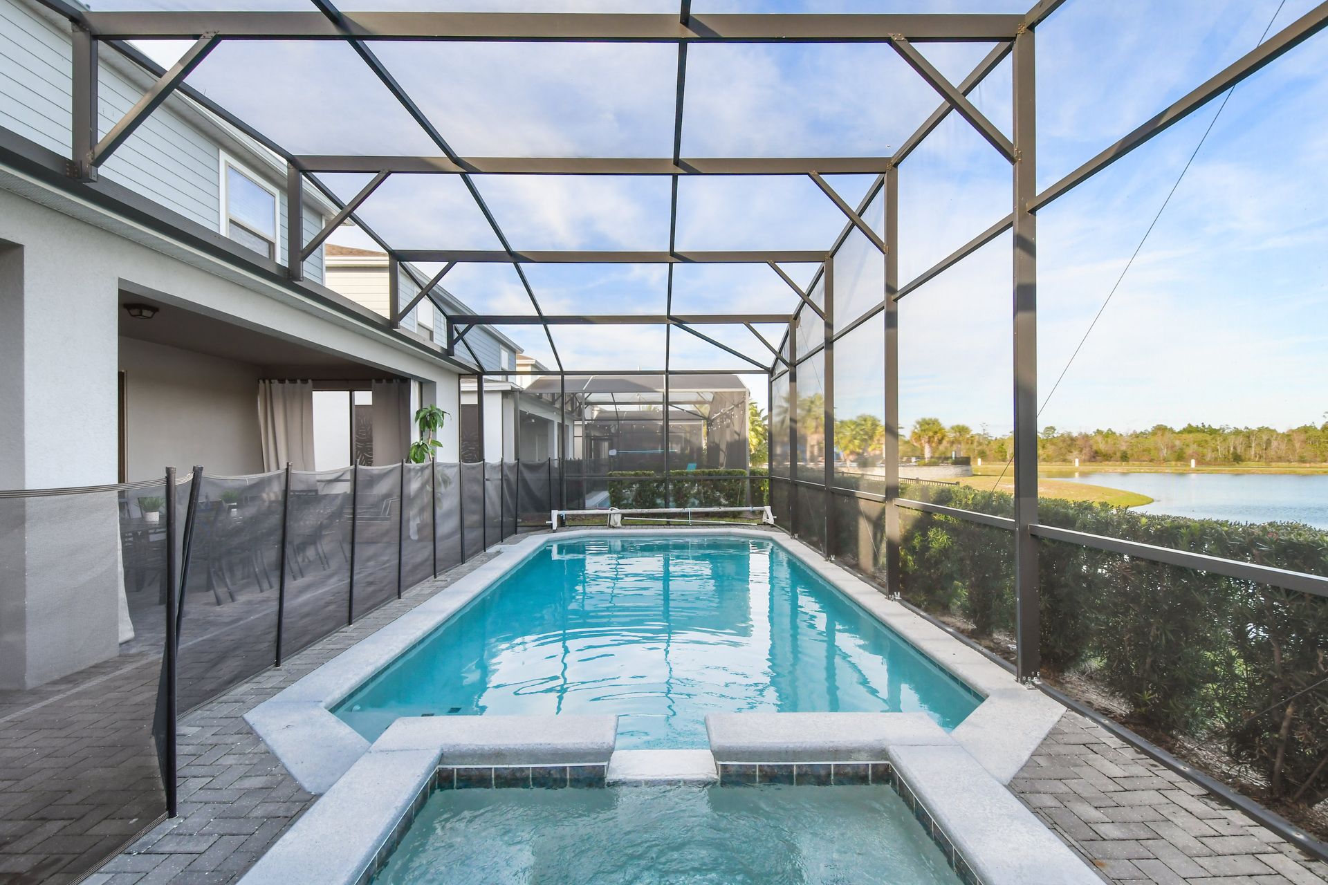 You'll have the screened in spa and pool all to yourself