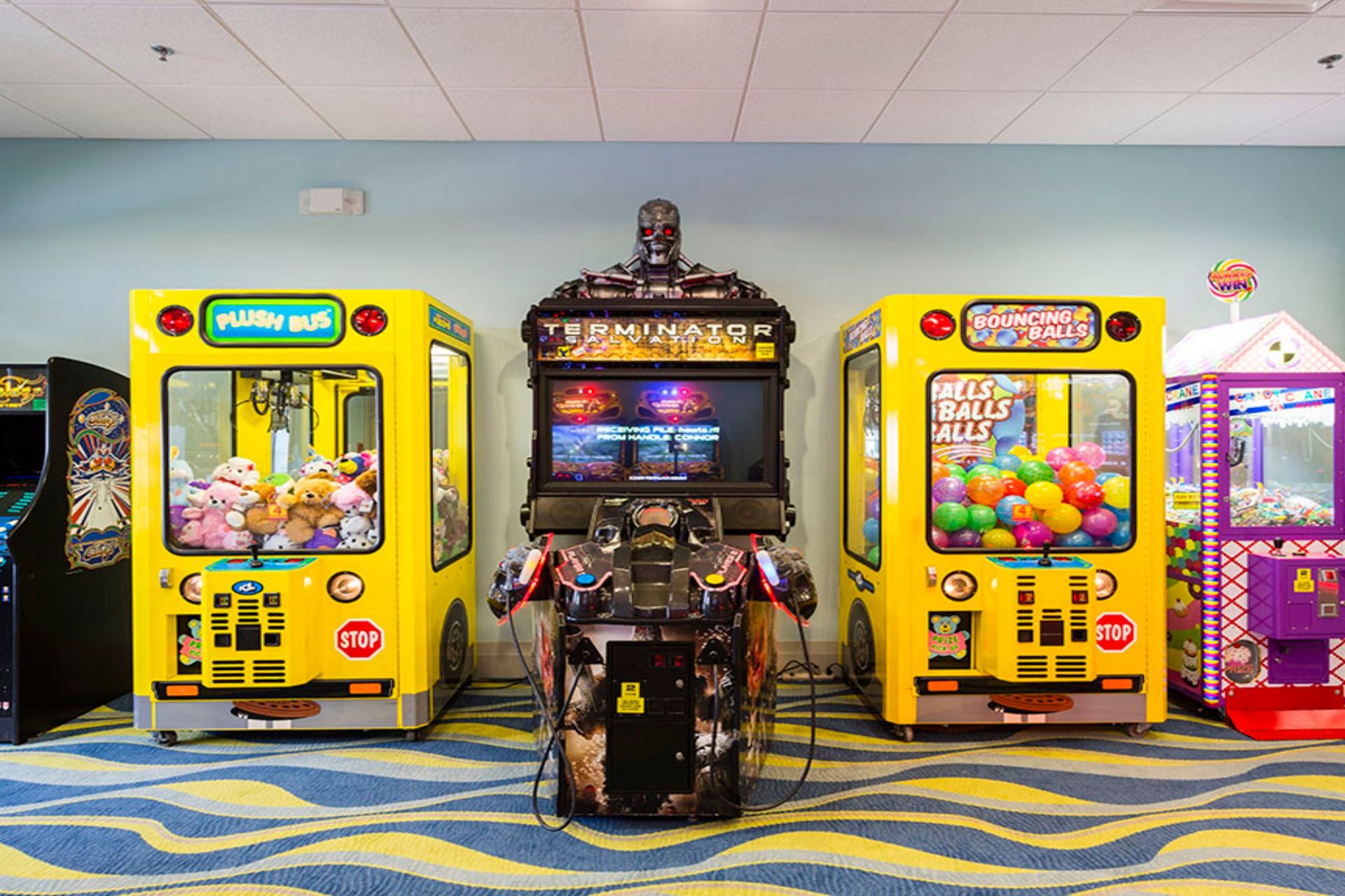 Resort Amenities - Step into our arcade for a fun and exciting experience, offering you a variety of games and entertainment options.