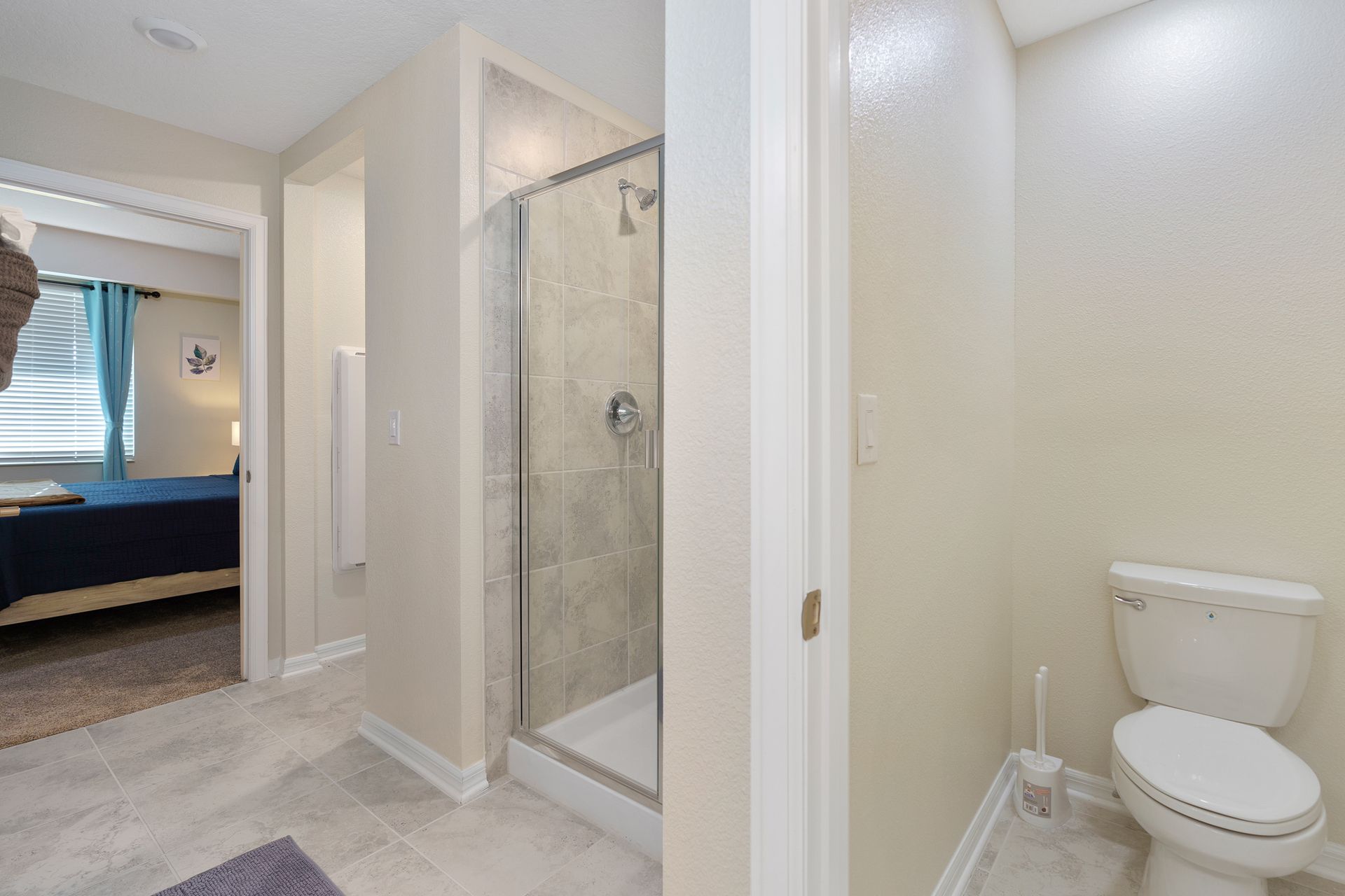 Bathroom equipped with all essential fixtures, ensuring a functional and comfortable space for personal care