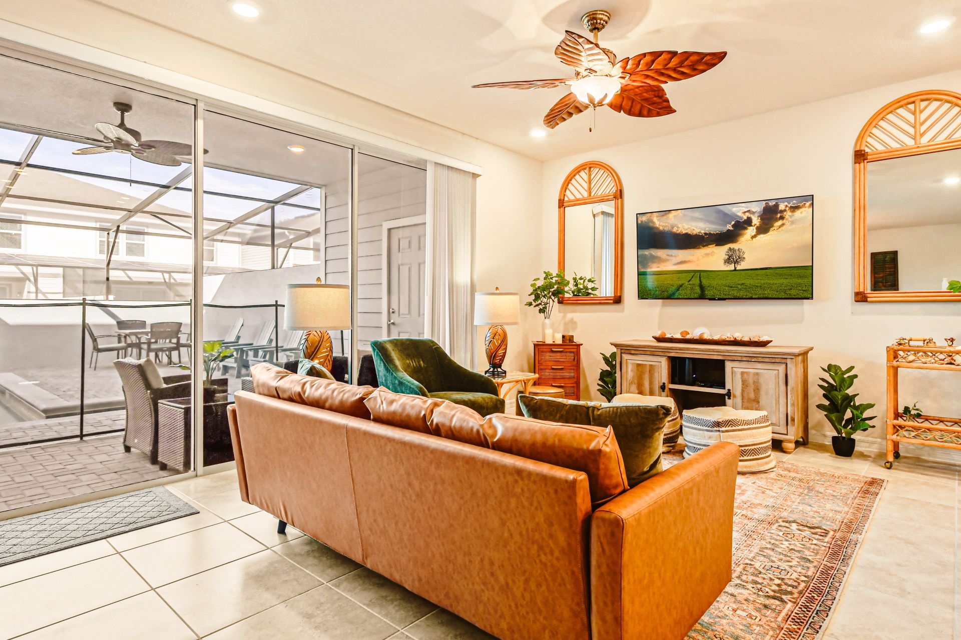 Living Area: Comfortable space with a TV, providing a cozy setting for relaxation