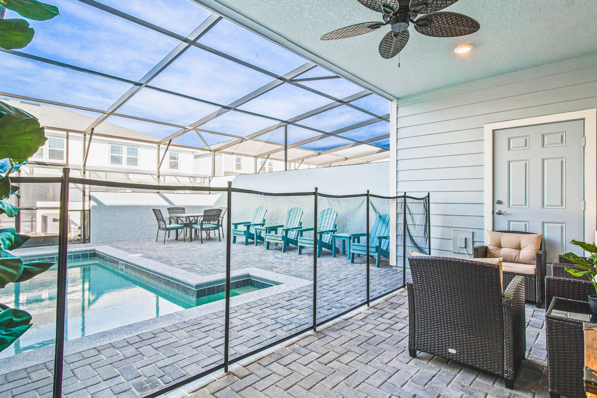 Poolside Seating: Enjoy outdoor comfort with seating by the pool.