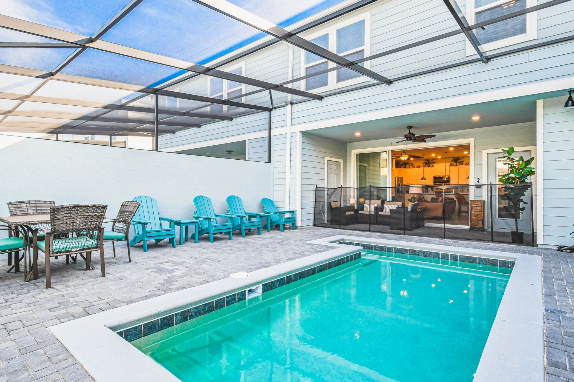 Private Oasis: Enjoy exclusive access to the screened-in spa and pool.