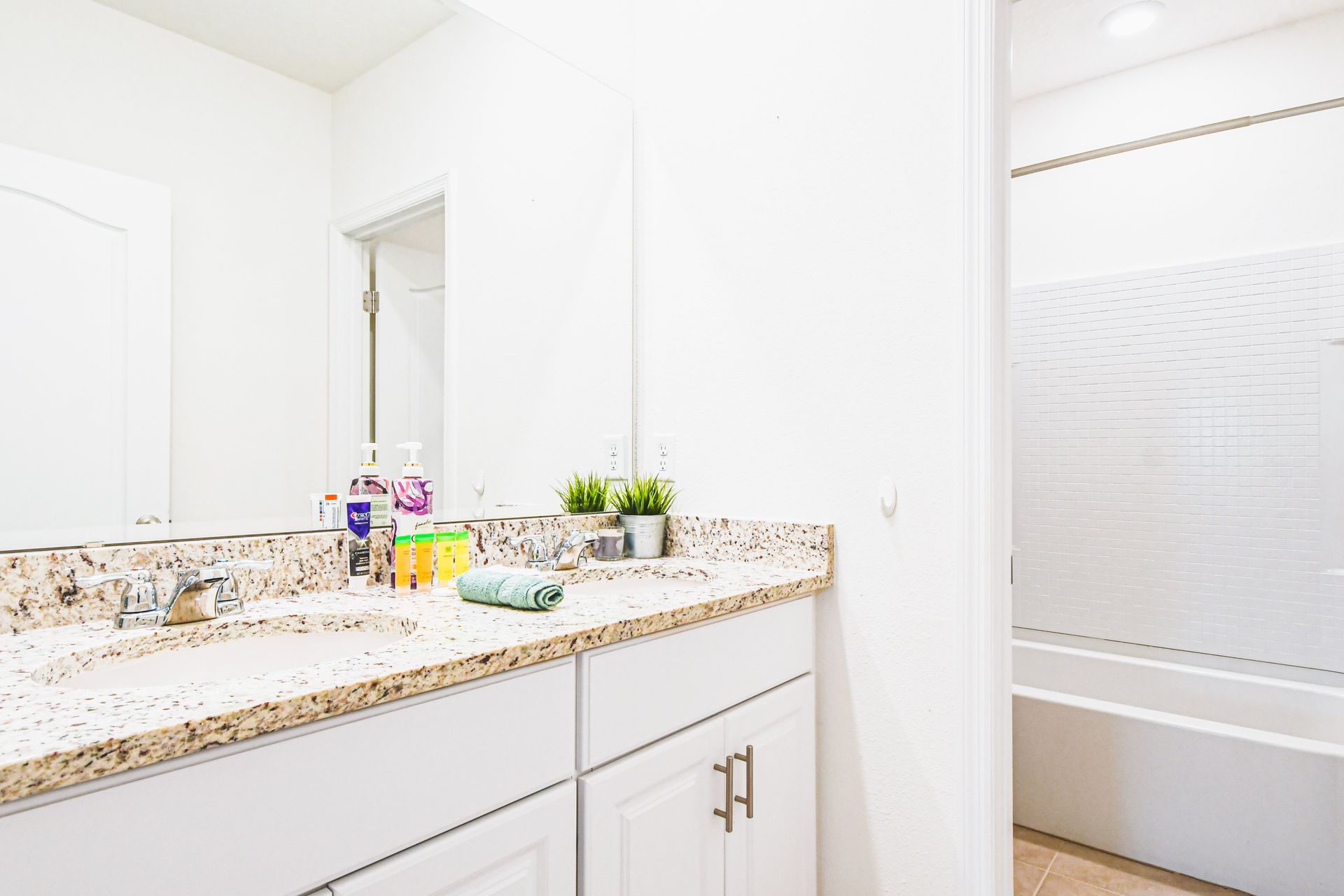 Experience comfort and convenience in our spacious bathroom, designed to meet all your needs during your stay.