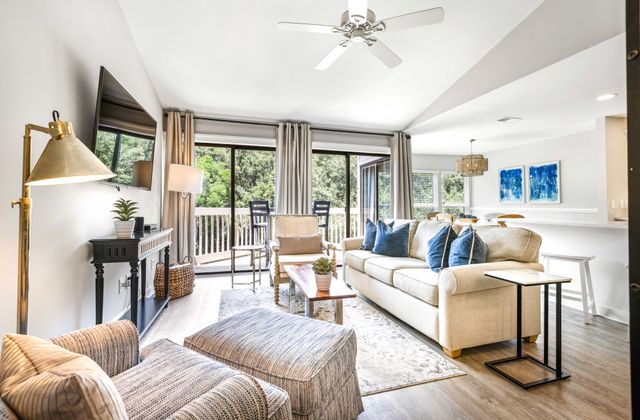 2414 Lighthouse Tennis Club: Sea Pines Photo