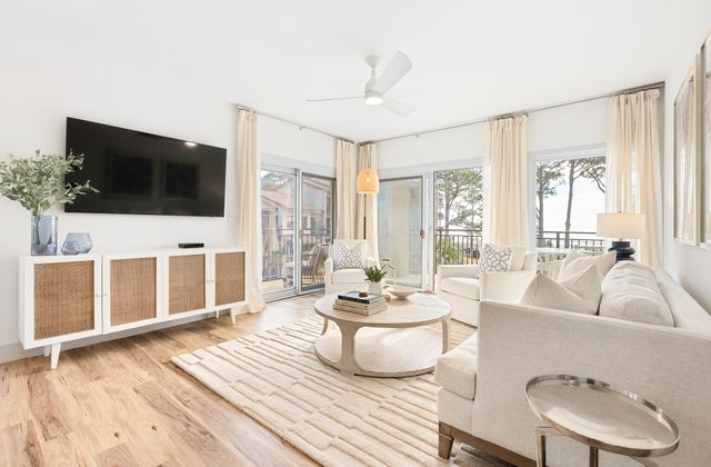 1873 Beachside Tennis Villas: Sea Pines Photo