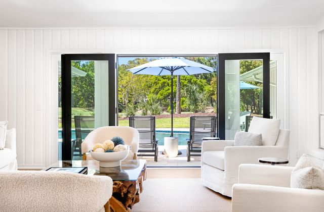 12 Woodbine Place: Sea Pines Photo