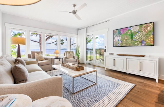 1875 Beachside Tennis Villas: Sea Pines Photo