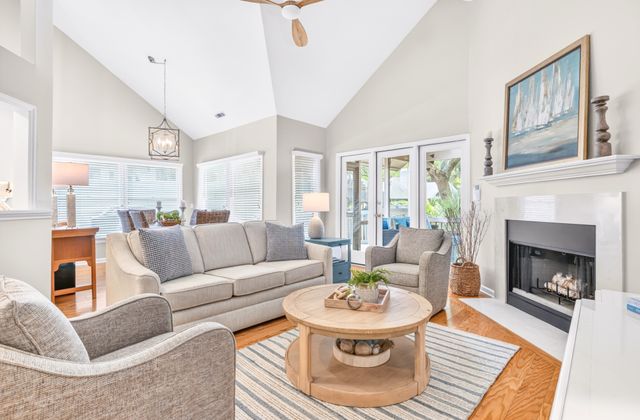 37 Shell Ring: Sea Pines Photo