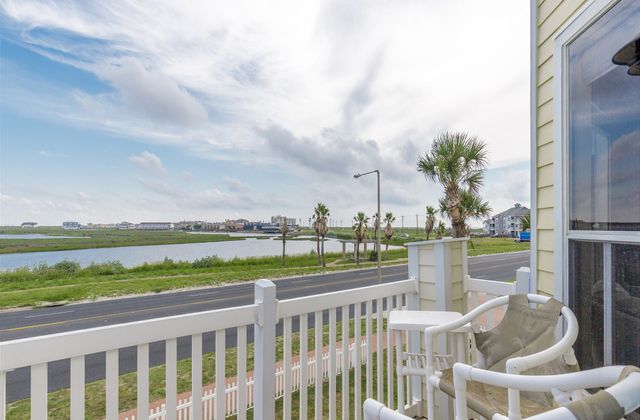 Winter Rental Tropical Treat CBC298K