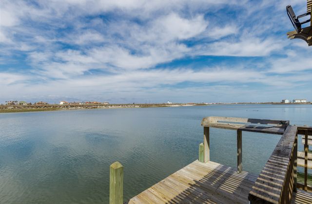 Winter Rental Leeward Cove Cottage CLCB3K