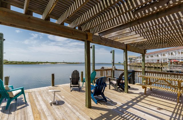 Winter Rental Beach Country Cottage CLV13K