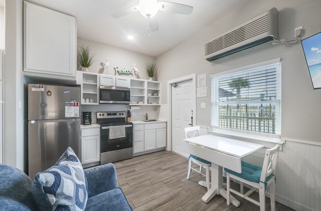 Winter Rental Aruba Bay Resort D111