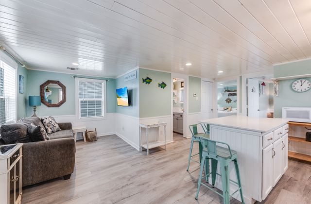 Winter Rental Captain's Cottage SS523E