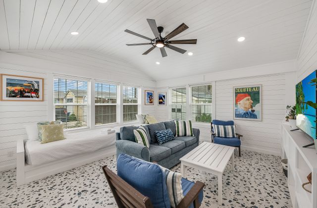 Winter Rental Breezy Cottage - AB416