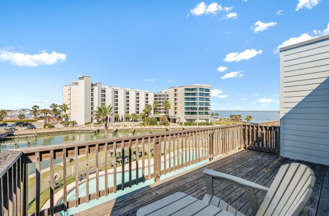 Winter Rental Bay Tree C4