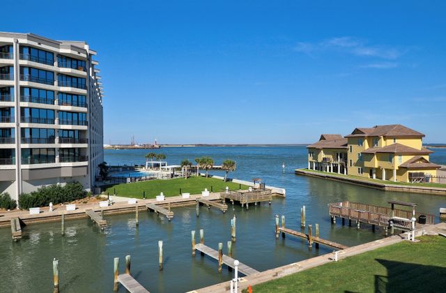 Winter Rental Bay Tree C78