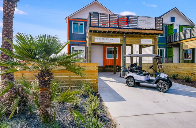 Winter Rental Modern by the Sea Orange ES1430