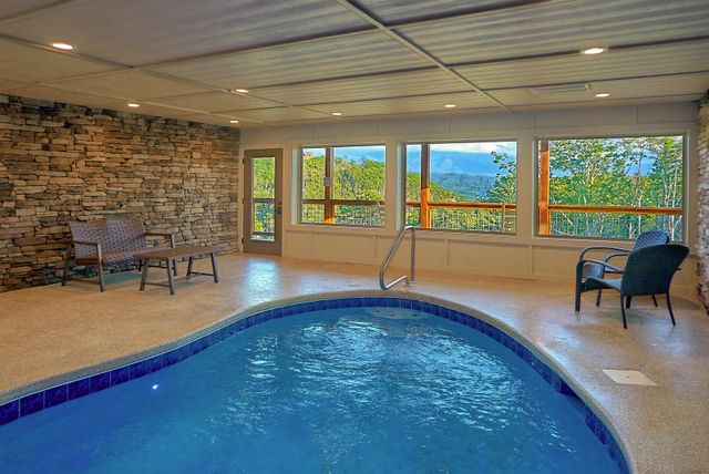 Swimmin' Hole Lodge