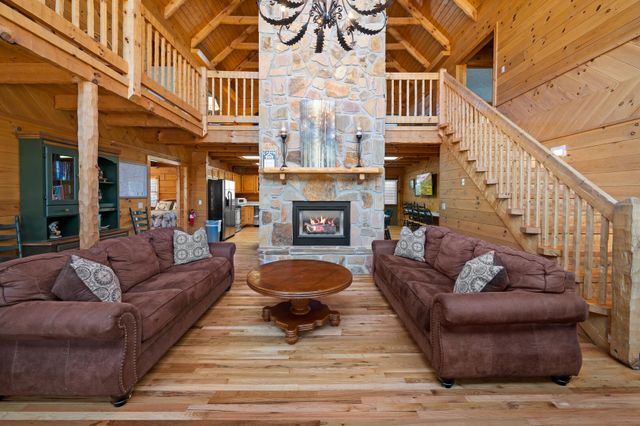Country Pines Lodge