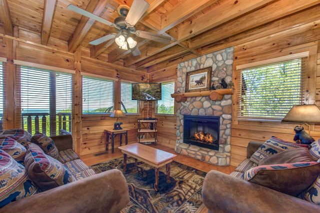 A Smoky Mountain Hide-A-Way