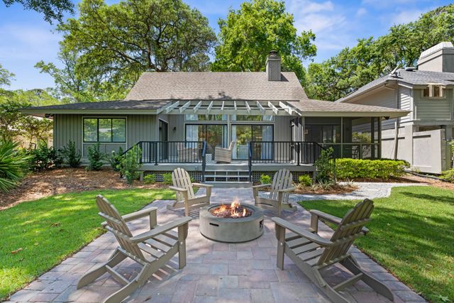 22 Hollyberry Lane: Sea Pines 2
