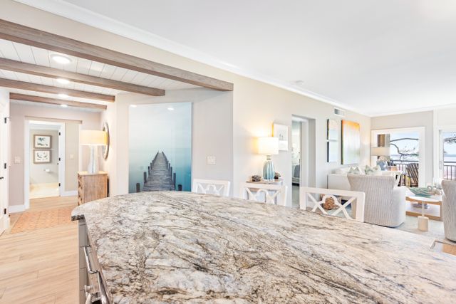 1880 Beachside Tennis Villas: Sea Pines 9