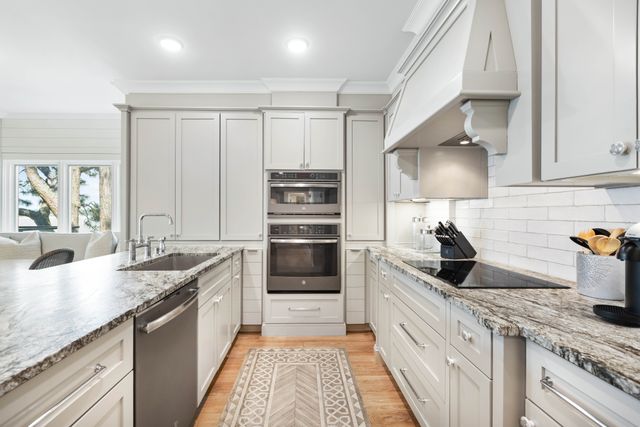 1880 Beachside Tennis Villas: Sea Pines 8