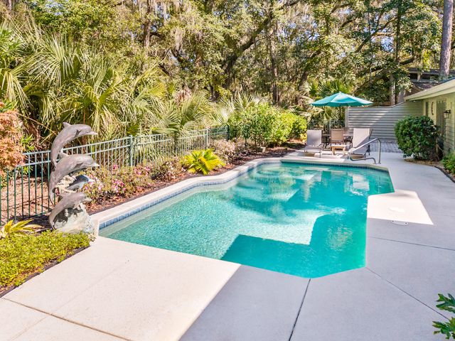 27 Hollyberry Lane: Sea Pines 2