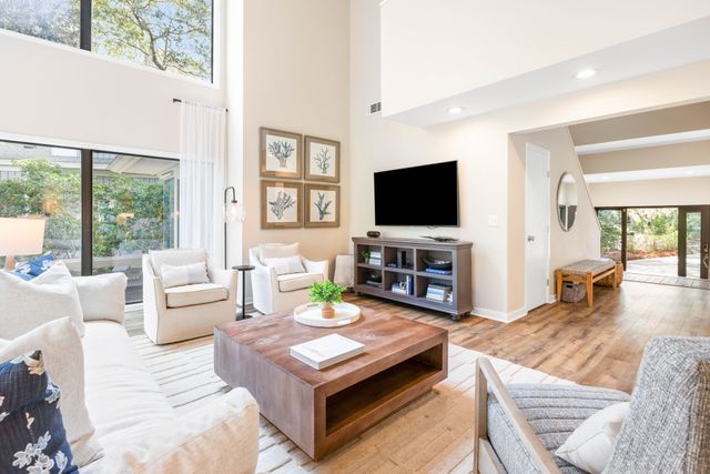 45 Deer Run Lane: Sea Pines 8