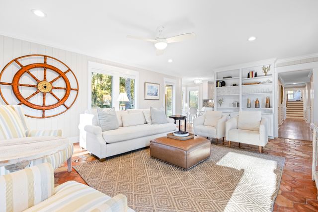 8 Heritage Road: Sea Pines 4