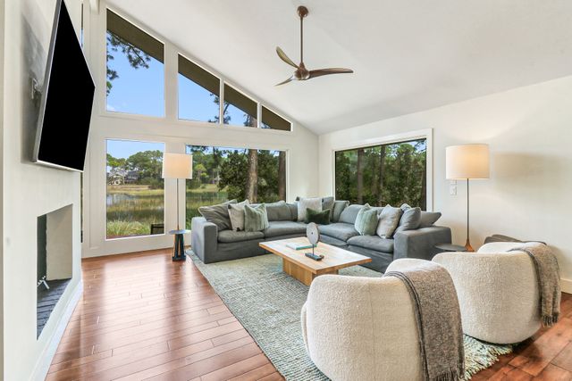 8 Gull Point Road: Sea Pines 6