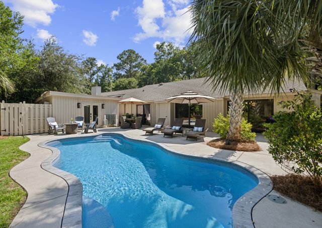 60 Lawton Road: Sea Pines 3