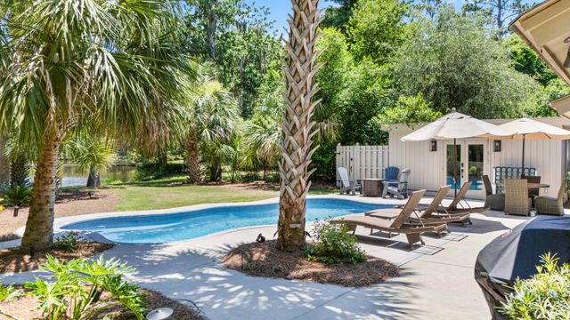 60 Lawton Road: Sea Pines 5