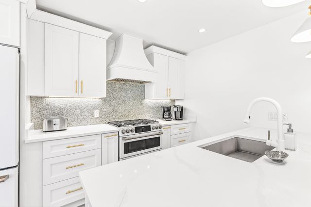 20 Gunnery Lane: Sea Pines 9